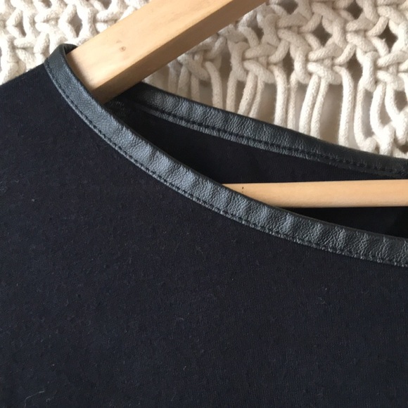 Zara sz M knit top with zipper on back - Picture 2 of 4